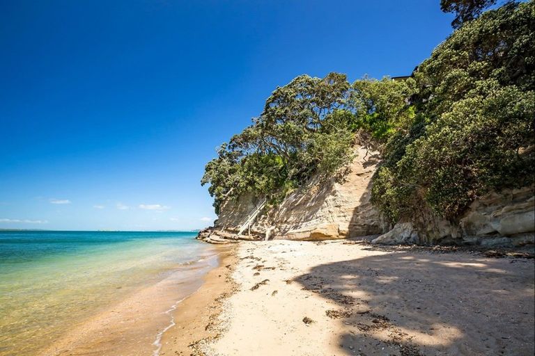 Photo of property in 16 Seacliffe Avenue, Belmont, Auckland, 0622