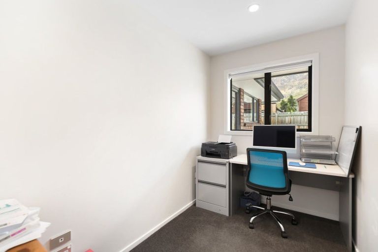 Photo of property in 9 Red Cottage Drive, Lake Hayes, Queenstown, 9304