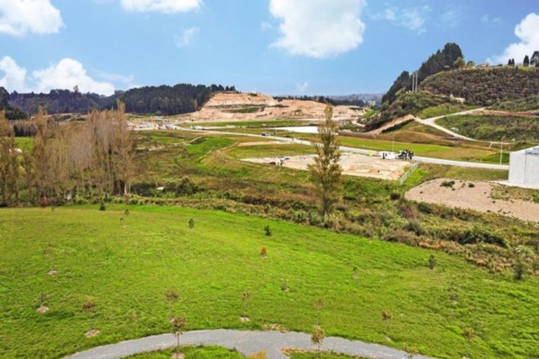 Photo of property in 87 Awataha Crescent, Pyes Pa, Tauranga, 3110