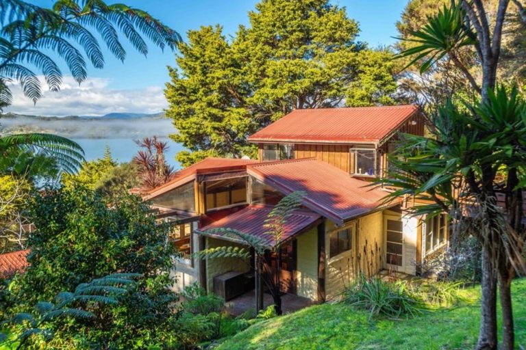 Photo of property in 25 Yarborough Street, Kohukohu, 0491