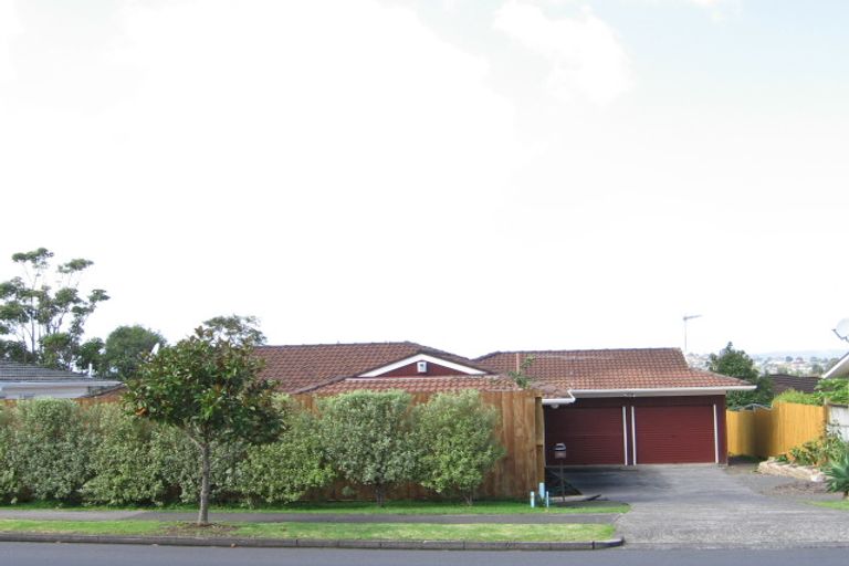 Photo of property in 89 Glenmore Road, Sunnyhills, Auckland, 2010