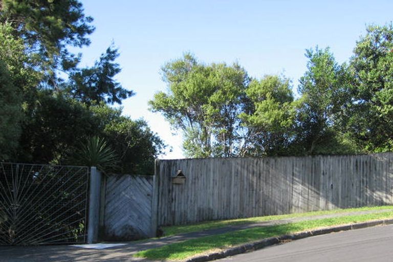 Photo of property in 7 Fallow Street, Browns Bay, Auckland, 0630