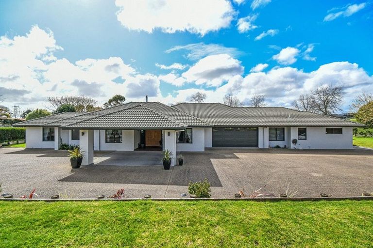 Photo of property in 68 Cooper Road, Ramarama, Drury, 2579