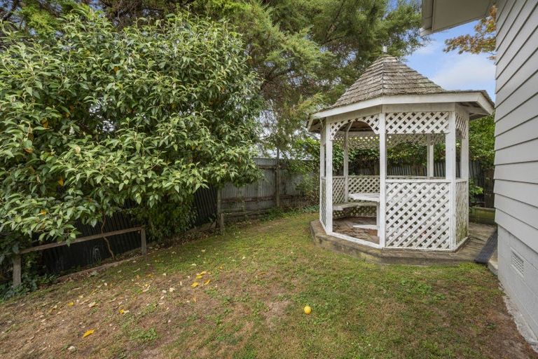 Photo of property in 10 Randall Place, Hospital Hill, Napier, 4110