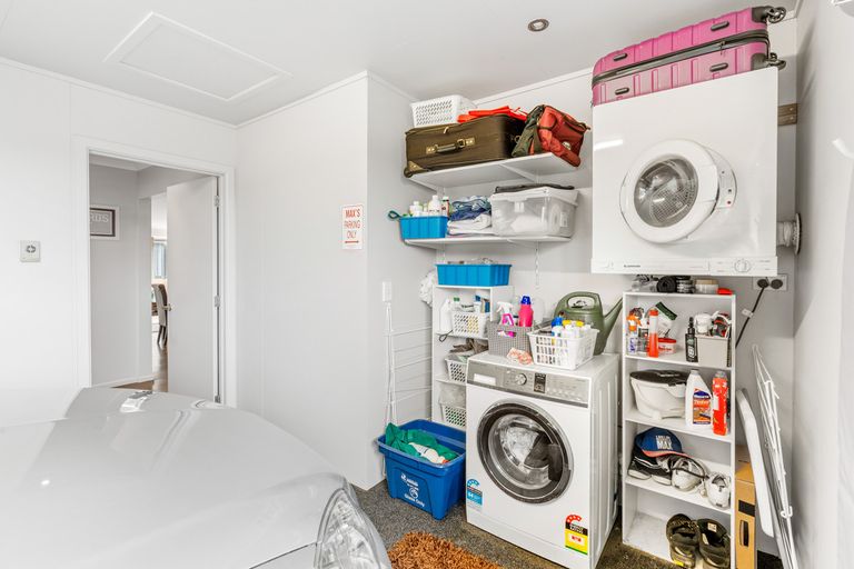 Photo of property in 23 Grandvista Drive, Green Island, Dunedin, 9018