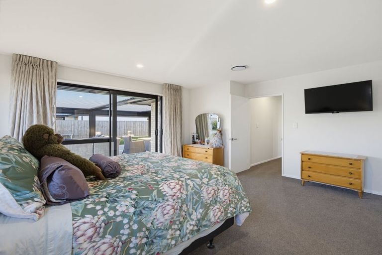 Photo of property in 52 Hilton Drive, Amberley, 7410