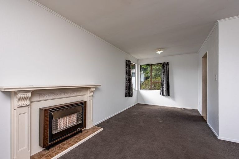 Photo of property in 27 Invercargill Drive, Kelson, Lower Hutt, 5010