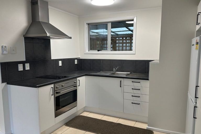 Photo of property in 15 Rothwell Place, Sunnyhills, Auckland, 2010