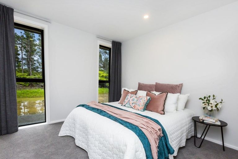 Photo of property in 60 Crest Road, Akatarawa, Upper Hutt, 5372