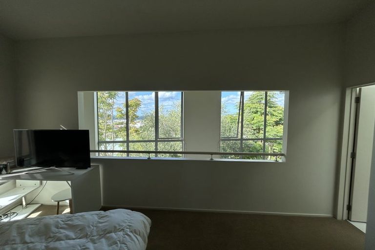 Photo of property in 3/20 Schnapper Rock Road, Schnapper Rock, Auckland, 0632