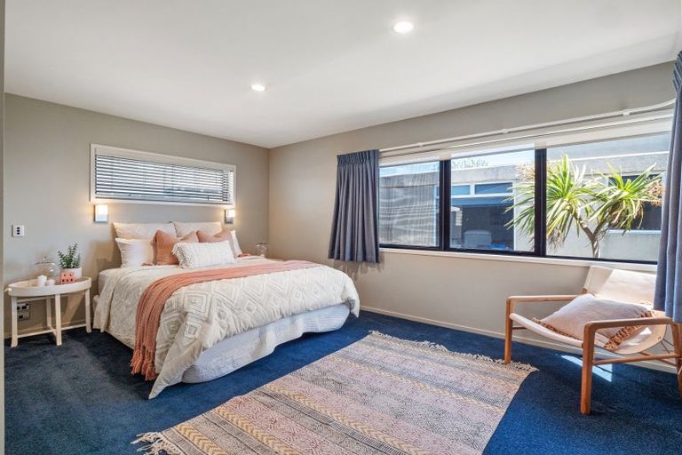 Photo of property in 32a Sunbrae Grove, Mount Maunganui, 3116
