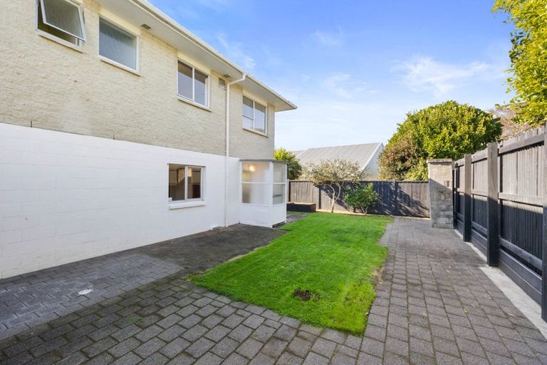 Photo of property in 79a Barrett Street, Westown, New Plymouth, 4310