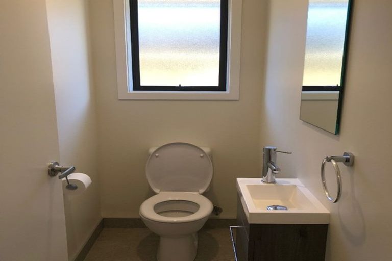 Photo of property in 8 Tapuhikura Street, Waikanae, 5036