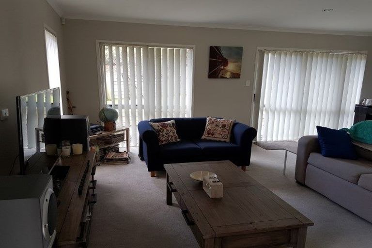 Photo of property in 20 Northbrook Close, Greenhithe, Auckland, 0632
