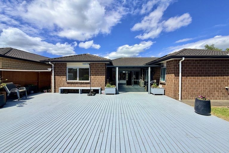 Photo of property in 547 Great South Road, Rosehill, Papakura, 2113