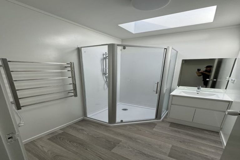 Photo of property in 2/74 Sunnybrae Road, Hillcrest, Auckland, 0627