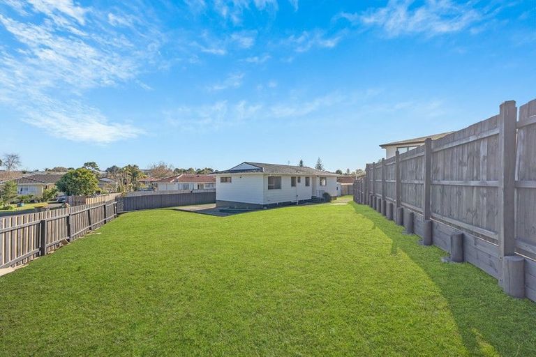 Photo of property in 3 Kendall Court, Wattle Downs, Auckland, 2103