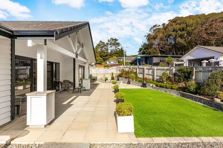 Photo of property in 64 Banks Boulevard, Whitby, Porirua, 5024