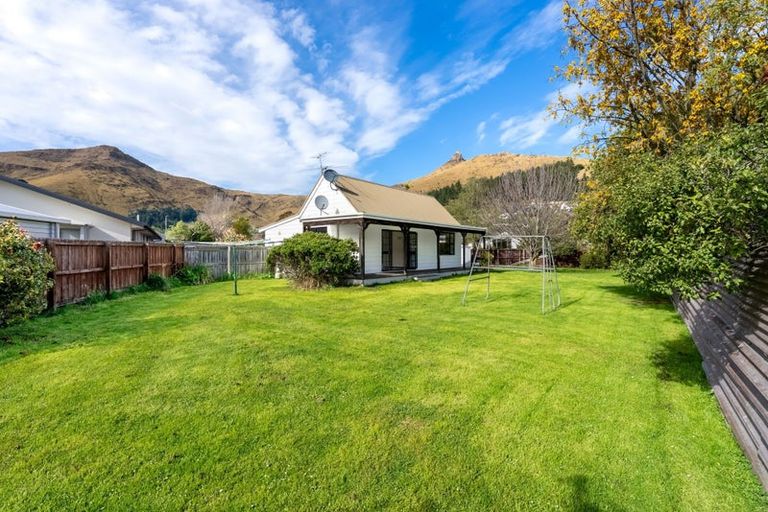Photo of property in 4 Pawaho Place, Heathcote Valley, Christchurch, 8022