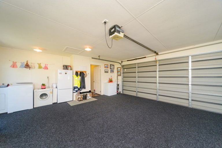 Photo of property in 19 Ursula Drive, Feilding, 4702