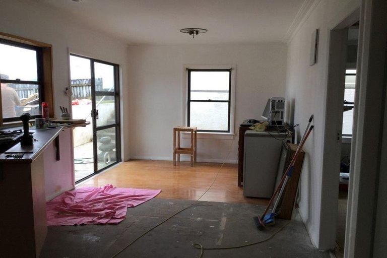 Photo of property in 2a Turehu Street, Merrilands, New Plymouth, 4312