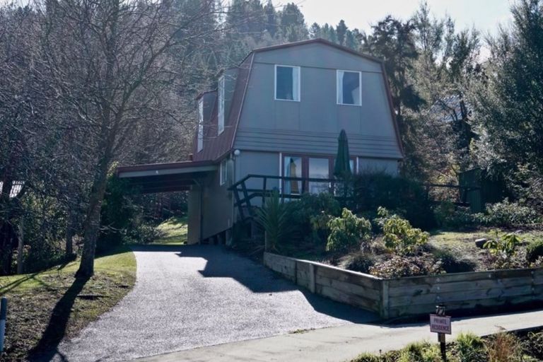 Photo of property in 8 Chalet Crescent, Hanmer Springs, 7334