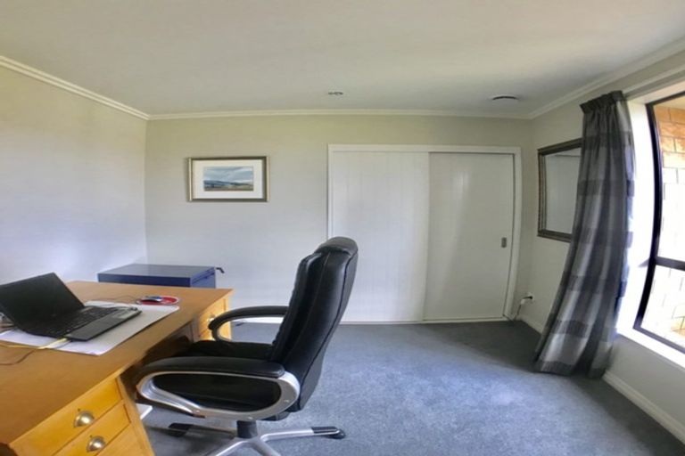 Photo of property in 46 Hoffman Court, Waikiwi, Invercargill, 9810
