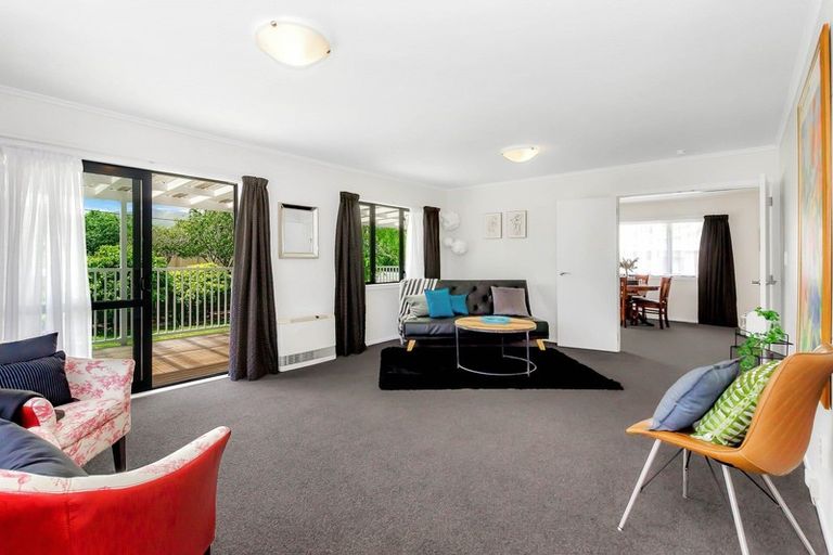 Photo of property in 290 Te Moana Road, Waikanae, 5036