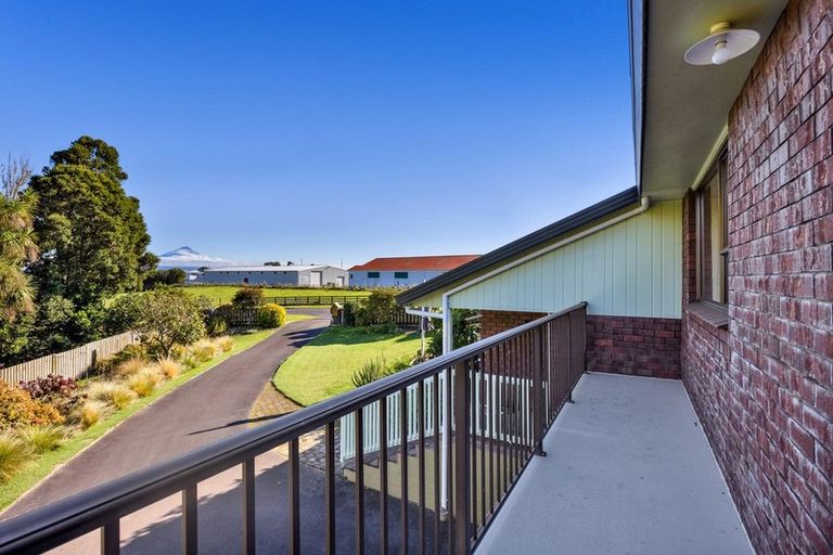 Photo of property in 9 Burnside Avenue, Hawera, 4610