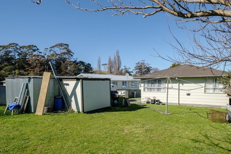 Photo of property in 16 Lawrence Street, Outer Kaiti, Gisborne, 4010