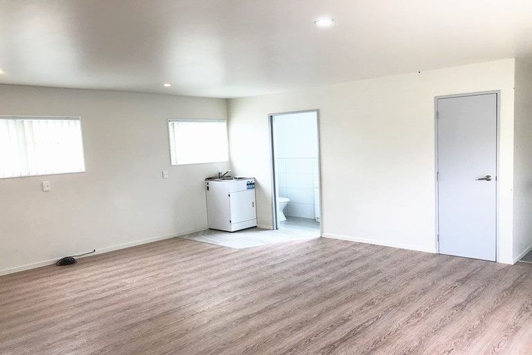 Photo of property in 78 Shifnal Drive, Randwick Park, Auckland, 2105