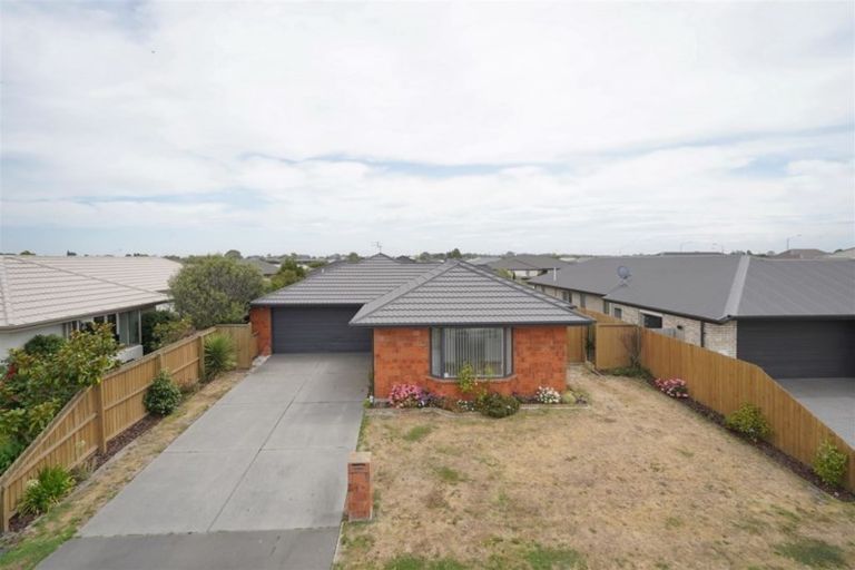Photo of property in 5 Flaxon Place, Burwood, Christchurch, 8083