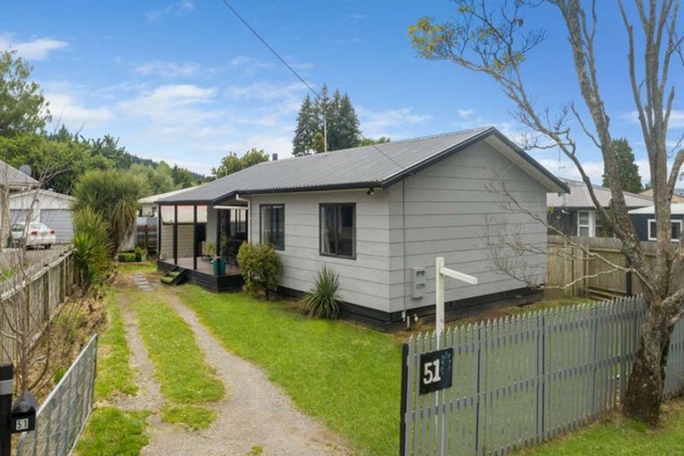 Photo of property in 51 Fairview Road, Western Heights, Rotorua, 3015