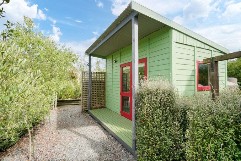 Photo of property in 14 Allan Street, Otatara, Invercargill, 9879