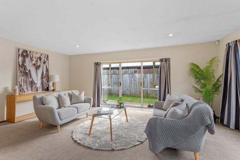 Photo of property in 35 Winton Street, St Albans, Christchurch, 8014