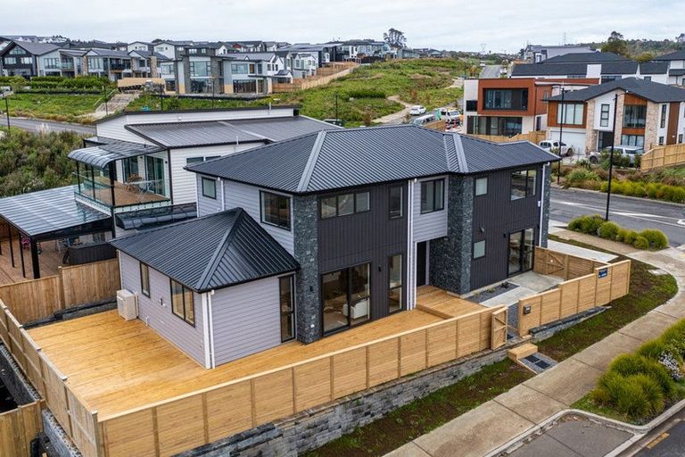 Photo of property in 1 Verdant View Avenue, Flat Bush, Auckland, 2019
