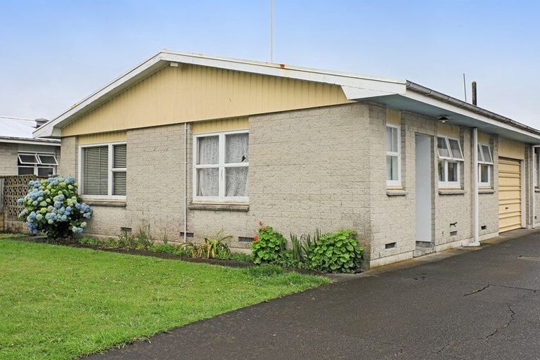 Photo of property in 210a Grove Road, Mayfair, Hastings, 4122