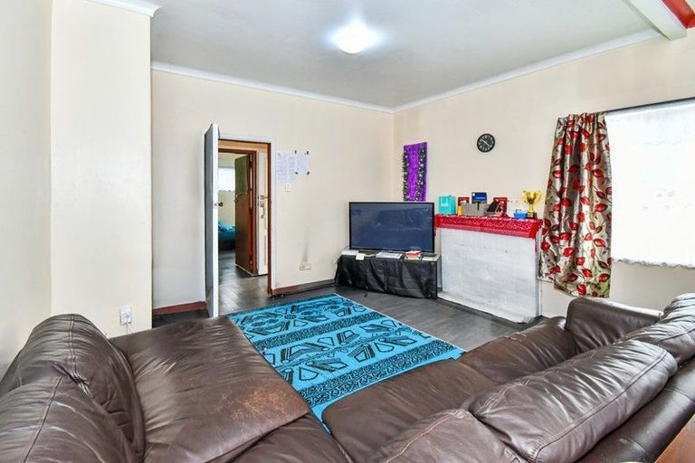 Photo of property in 1/7 Spring Street, Papatoetoe, Auckland, 2025