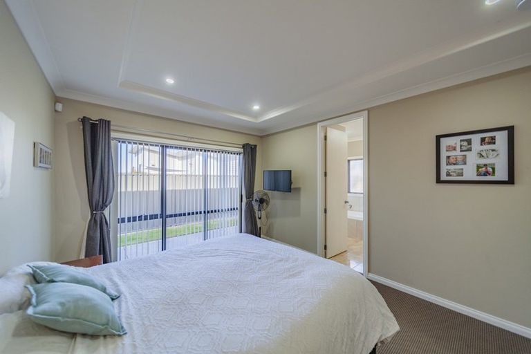 Photo of property in 14 Portland Place, Poraiti, Napier, 4112