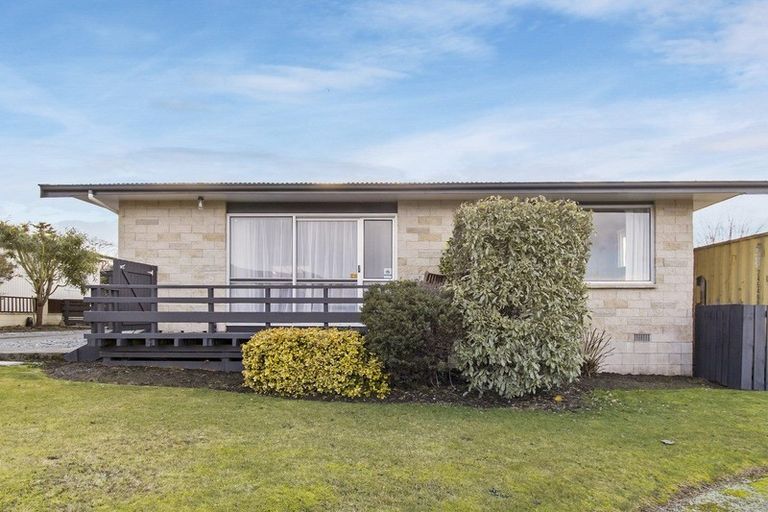 Photo of property in 3 Saul Shrives Place, Waimate, 7924