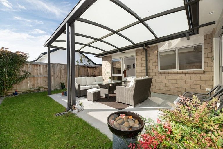 Photo of property in 56 Awataha Crescent, Pyes Pa, Tauranga, 3110