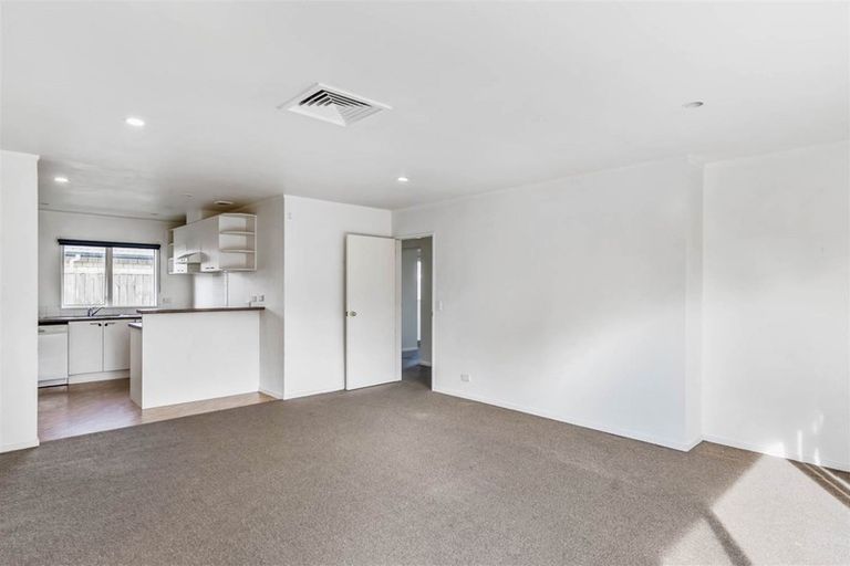 Photo of property in 17a Orion Street, Papakura, 2110