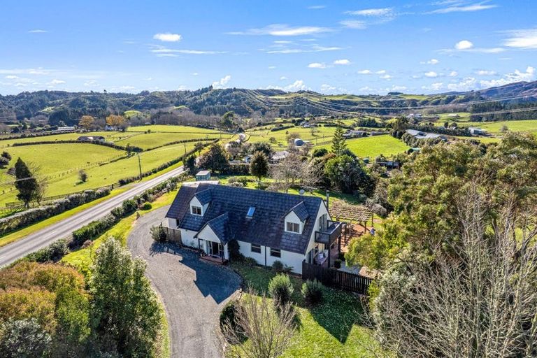 Photo of property in 162 White Road, Hunua, Papakura, 2583