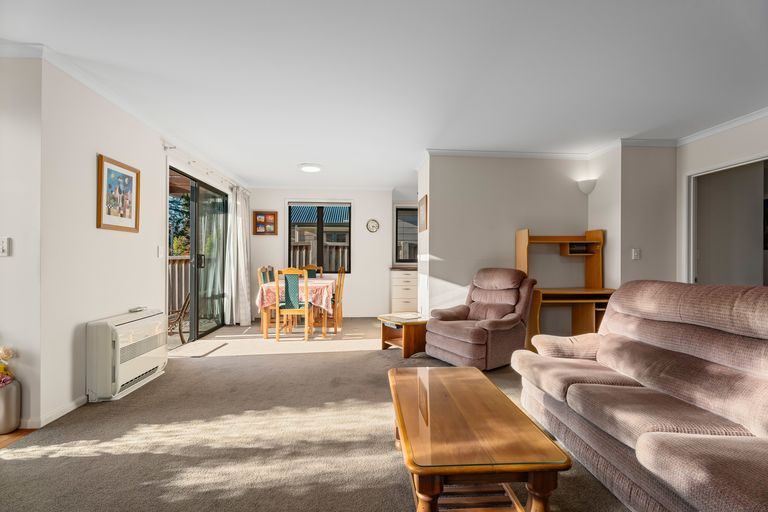 Photo of property in 206 Warren Street, Wanaka, 9305