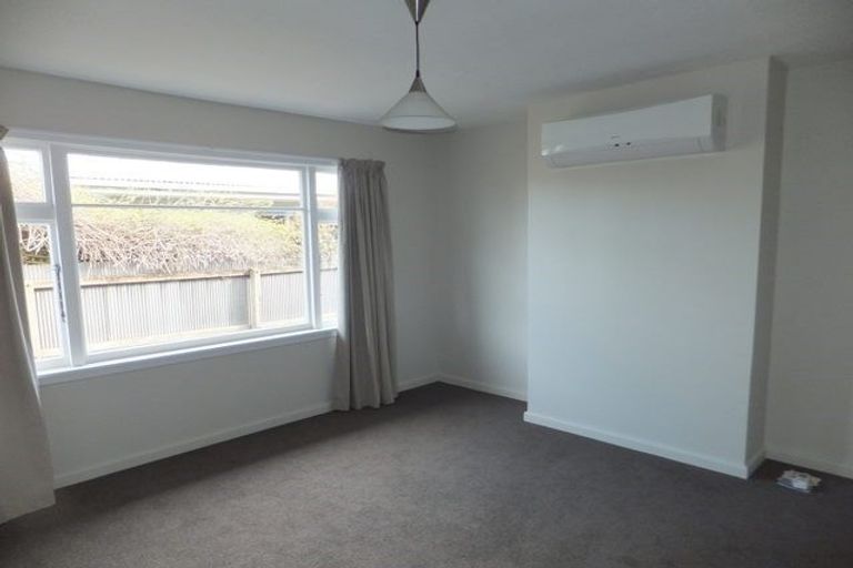 Photo of property in 2/12 Roslyn Avenue, Mairehau, Christchurch, 8052