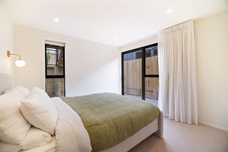 Photo of property in 18 Grain Close, Jacks Point, 9371