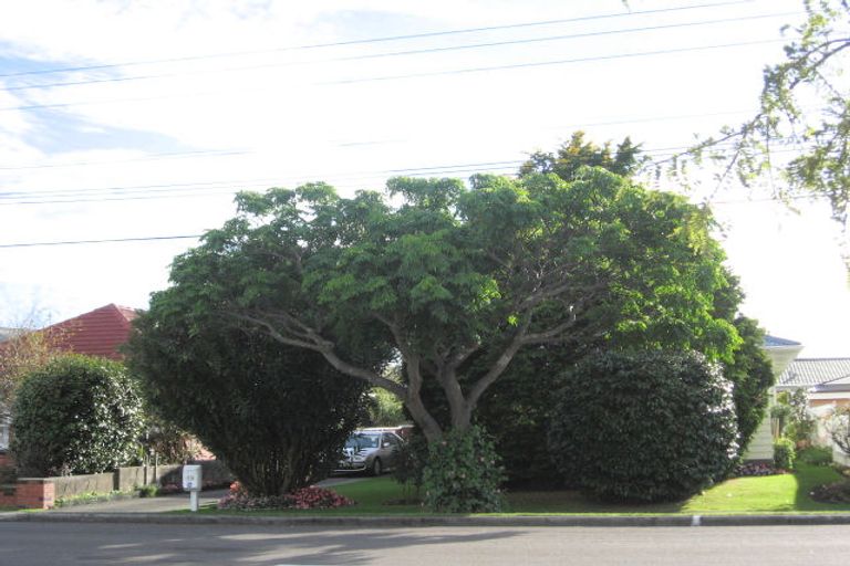 Photo of property in 27a Epuni Street, Hutt Central, Lower Hutt, 5011