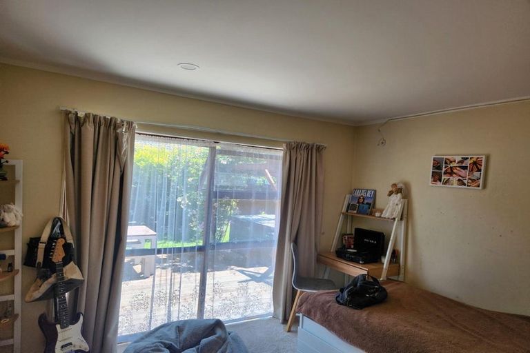 Photo of property in 27 Britannia Place, Half Moon Bay, Auckland, 2012