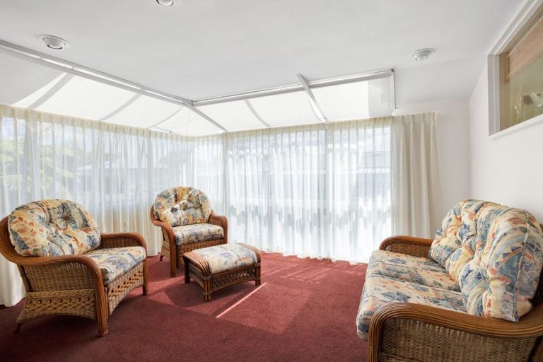 Photo of property in 11-13 Miro Street, Merrilands, New Plymouth, 4312