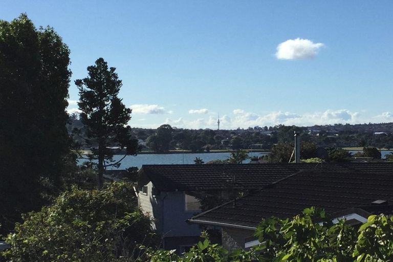 Photo of property in 7 Tercel Place, Sunnyhills, Auckland, 2010